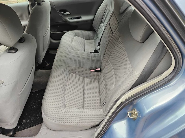 2003 renault laguna 1.8-16v elective - afbeelding 10 van  25