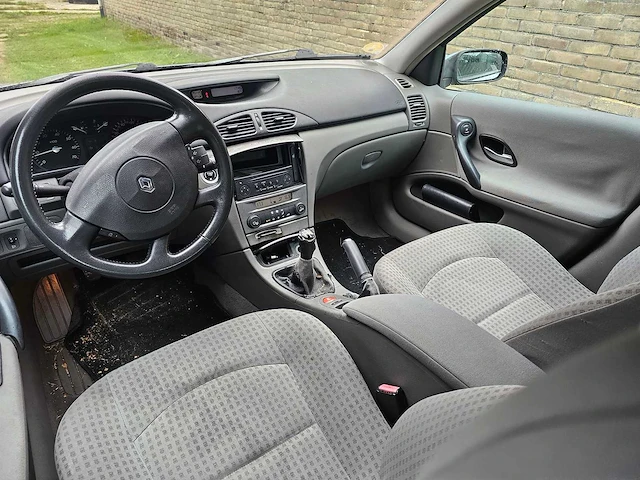 2003 renault laguna 1.8-16v elective - afbeelding 11 van  25