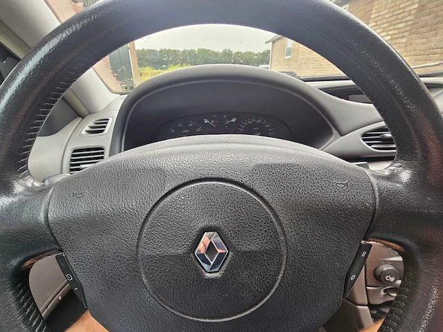 2003 renault laguna 1.8-16v elective - afbeelding 16 van  25