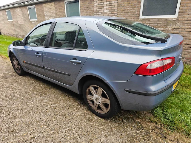 2003 renault laguna 1.8-16v elective - afbeelding 19 van  25