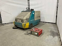2003 tennant 6400 veegmachine - afbeelding 1 van  18
