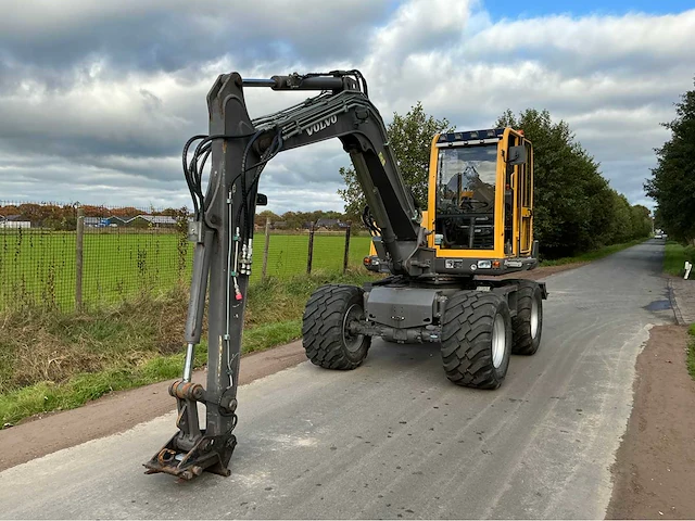 2003 volvo ew70 banden graafmachine - afbeelding 2 van  42