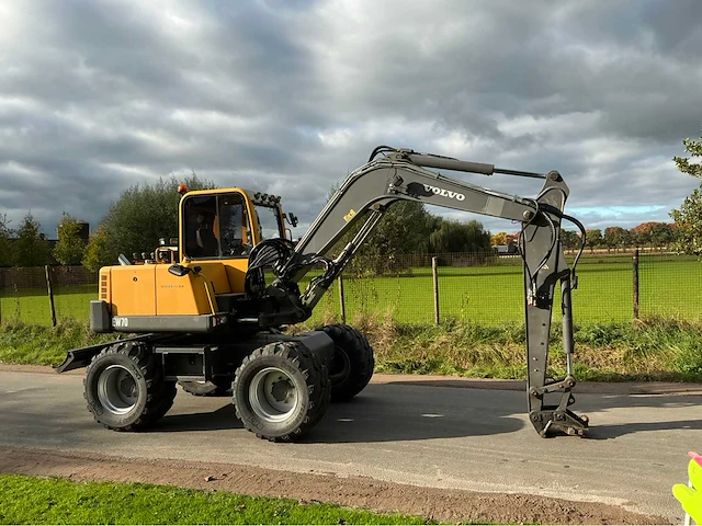 2003 volvo ew70 banden graafmachine - afbeelding 6 van  42