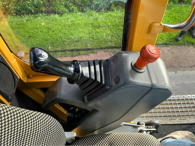 2003 volvo ew70 banden graafmachine - afbeelding 16 van  42