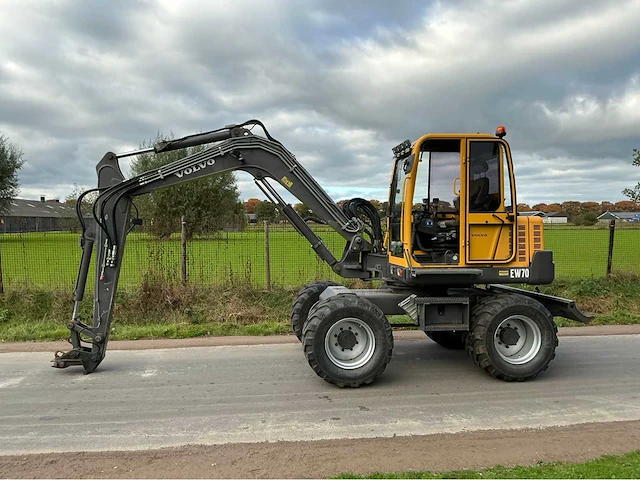 2003 volvo ew70 banden graafmachine - afbeelding 23 van  42