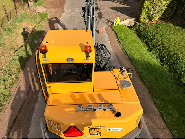 2003 volvo ew70 banden graafmachine - afbeelding 35 van  42