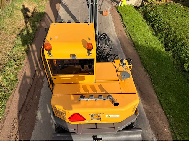 2003 volvo ew70 banden graafmachine - afbeelding 36 van  42