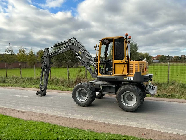 2003 volvo ew70 banden graafmachine - afbeelding 34 van  42
