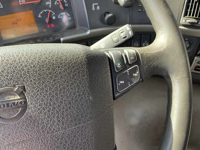 2003 volvo fm62r vrachtwagen - afbeelding 11 van  30