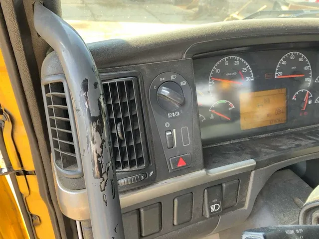 2003 volvo fm62r vrachtwagen - afbeelding 13 van  30