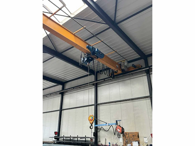 2003 wll 3000 kg. bovenloophalkraan - afbeelding 7 van  32
