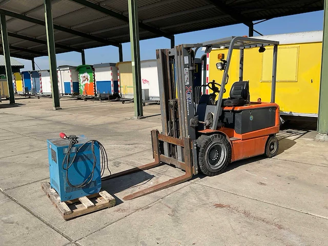 2003 xep fb30 vorkheftruck - afbeelding 1 van  15