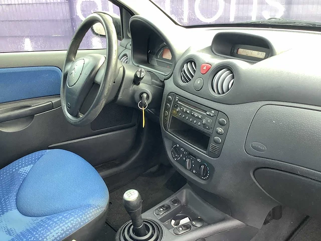 2004 - citroen - c2 - 1.1i ligne prestige - personenauto - afbeelding 10 van  13