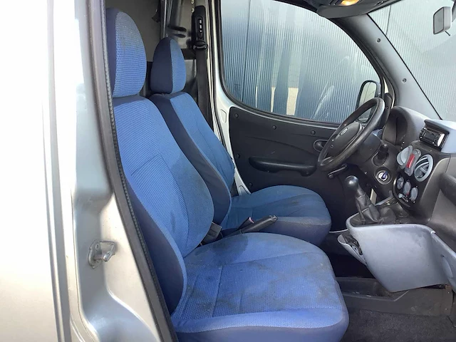 2004 - fiat - doblò - 1.3 jtd basis - bedrijfswagen - afbeelding 8 van  10
