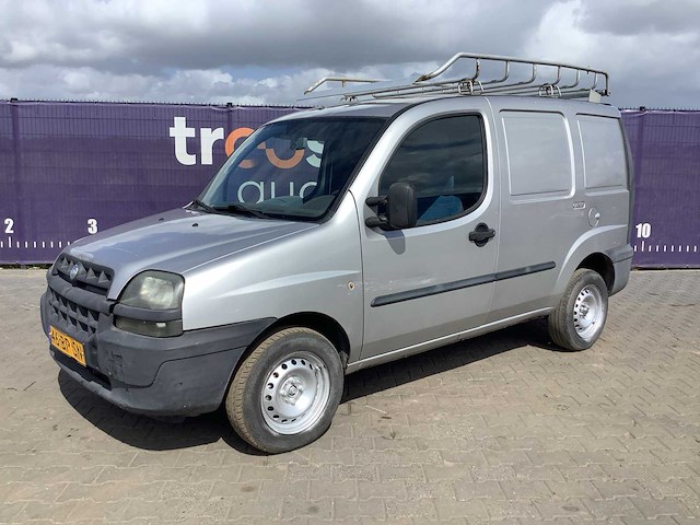 2004 - fiat - doblò - 1.3 jtd basis - bedrijfswagen - afbeelding 1 van  10