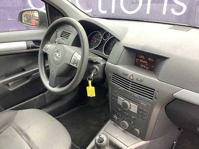 2004 - opel - astra - 1.4 enjoy - personenauto - afbeelding 11 van  13