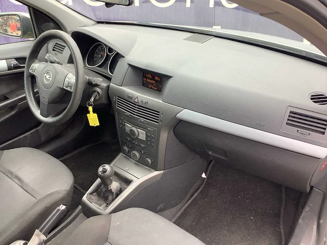 2004 - opel - astra - 1.4 enjoy - personenauto - afbeelding 12 van  13
