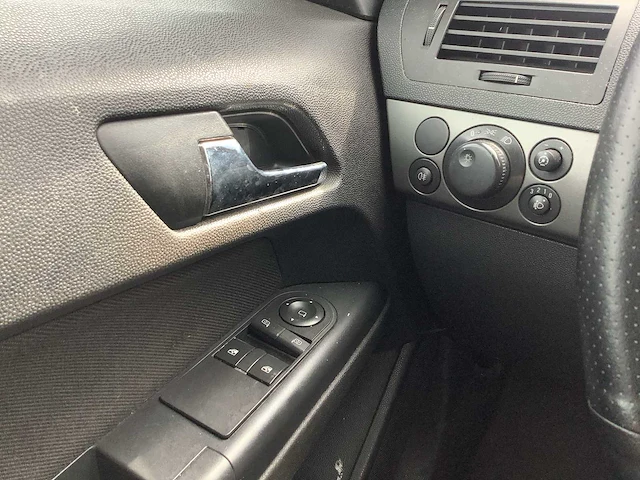2004 - opel - astra - 1.4 essentia - personenauto - afbeelding 5 van  14