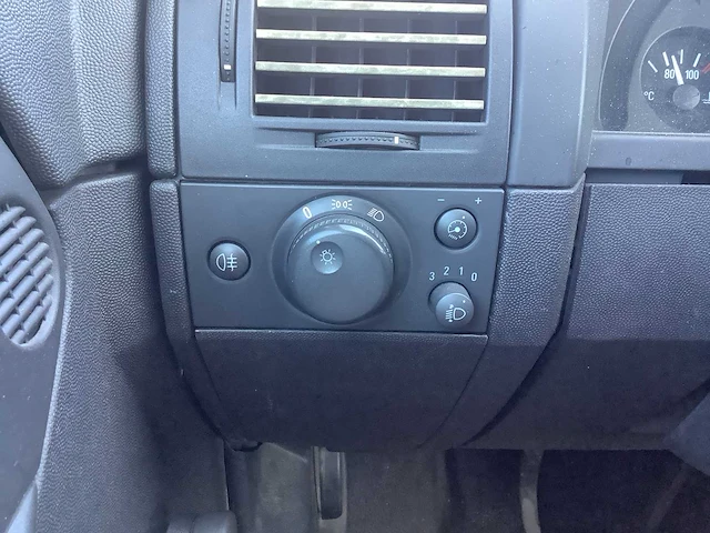2004 - opel - meriva - 1.4-16v essentia - personenauto - afbeelding 3 van  11