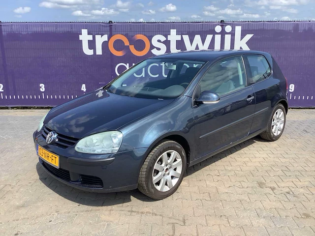 2004 - volkswagen - golf - 1.4 trendline - personenauto - afbeelding 1 van  11