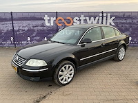 2004 - volkswagen - passat - 2.0-20v arctic - personenauto - afbeelding 1 van  13