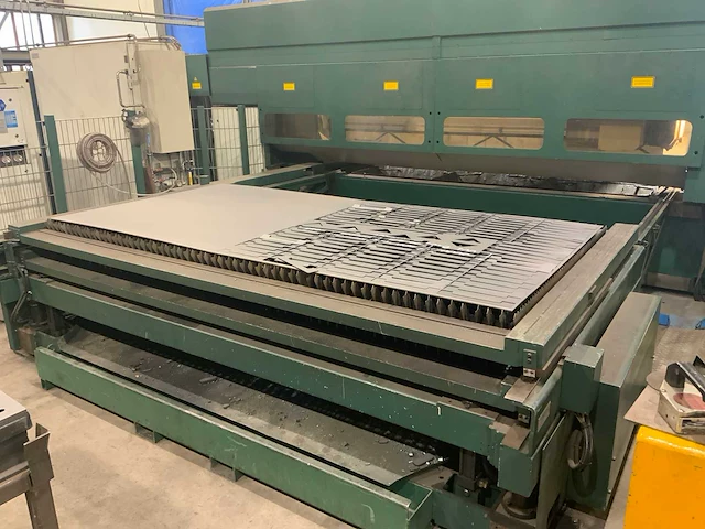 2004 adige adilas 3015 lasersnijmachine - afbeelding 10 van  78
