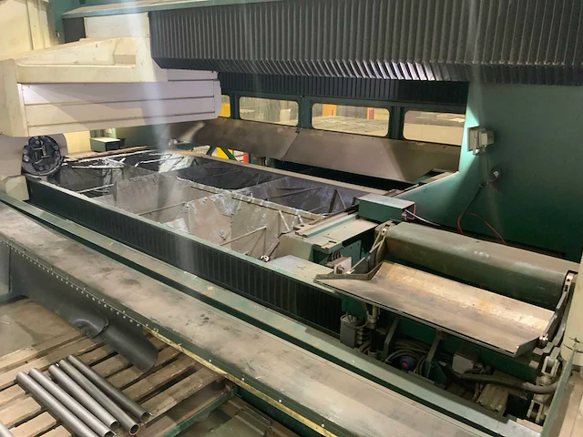 2004 adige adilas 3015 lasersnijmachine - afbeelding 32 van  78