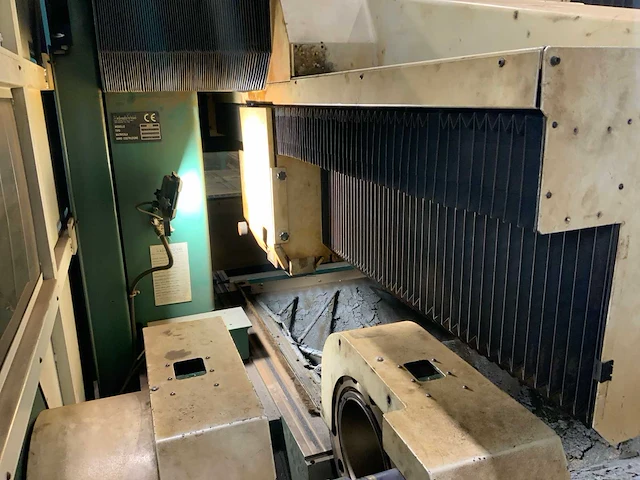 2004 adige adilas 3015 lasersnijmachine - afbeelding 39 van  78