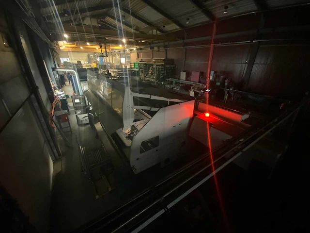 2004 adige adilas 3015 lasersnijmachine - afbeelding 72 van  78