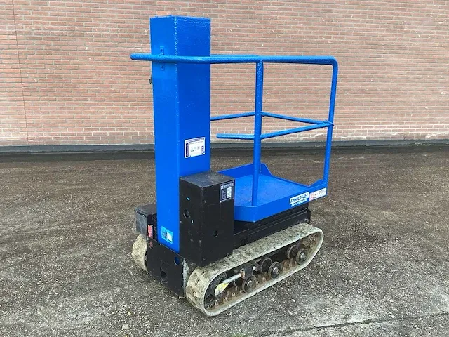 2004 aichi rm04b hoogwerker - afbeelding 1 van  9