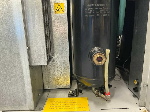 2004 airpress aps 7,5 basic schroefcompressor - afbeelding 13 van  14