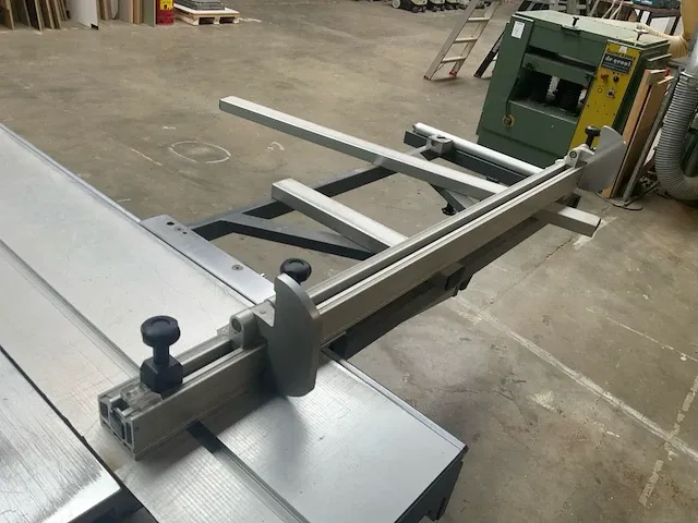 2004 altendorf f45 formaatcirkelzaagmachine - afbeelding 2 van  14