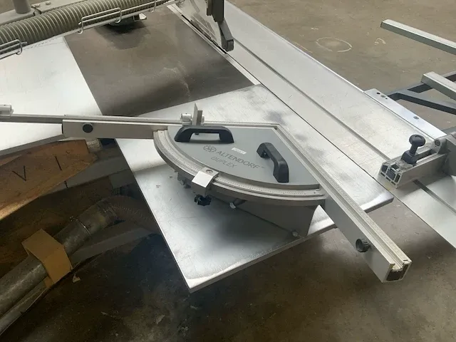2004 altendorf f45 formaatcirkelzaagmachine - afbeelding 3 van  14