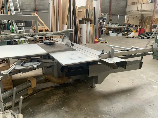 2004 altendorf f45 formaatcirkelzaagmachine - afbeelding 13 van  14
