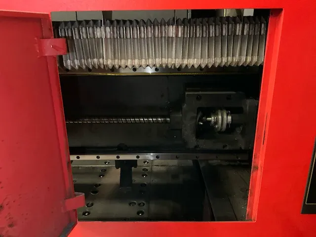 2004 amada 2415aiii lasersnijmachine - afbeelding 10 van  49