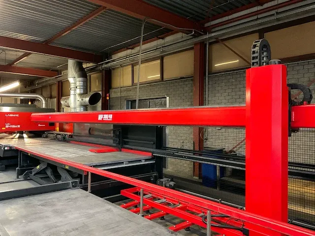 2004 amada 2415aiii lasersnijmachine - afbeelding 47 van  49