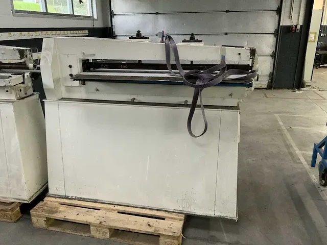 2004 antaris tagliastriscf l 1200 strokensnijmachine - afbeelding 3 van  4