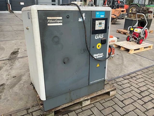 2004 atlas copco ga5 schroefcompressor - afbeelding 3 van  6