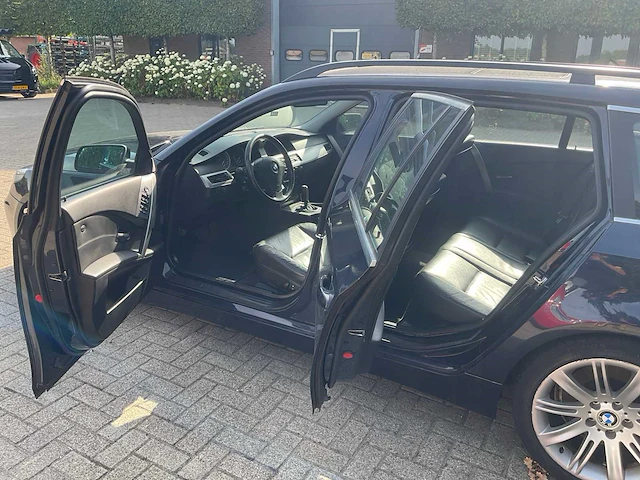 2004 bmw 5-serie touring 525i executive personenauto - afbeelding 5 van  24