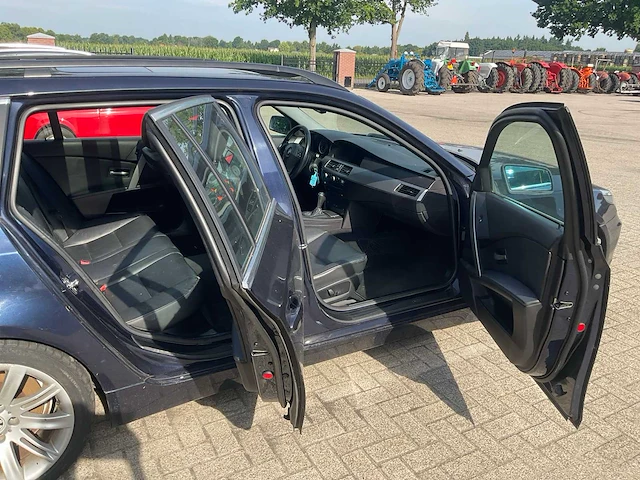 2004 bmw 5-serie touring 525i executive personenauto - afbeelding 11 van  24