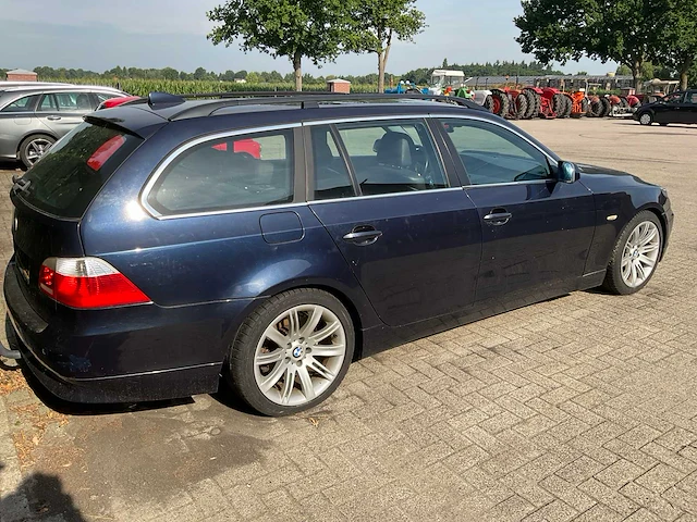 2004 bmw 5-serie touring 525i executive personenauto - afbeelding 21 van  24