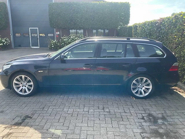 2004 bmw 5-serie touring 525i executive personenauto - afbeelding 23 van  24
