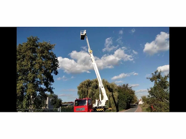 2004 bronto skylift 28m-2ti hylift hoogwerker - afbeelding 17 van  18