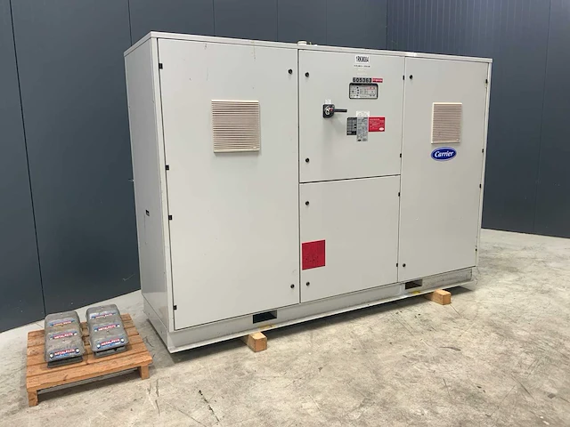 2004 carrier 30rw-210-0062-pee chiller - afbeelding 1 van  9