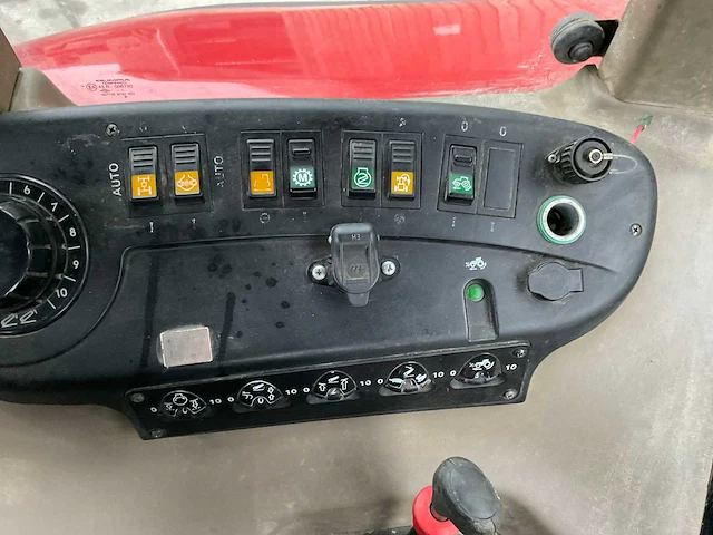 2004 case ih cvx 1190 vierwielaangedreven landbouwtractor - afbeelding 15 van  30