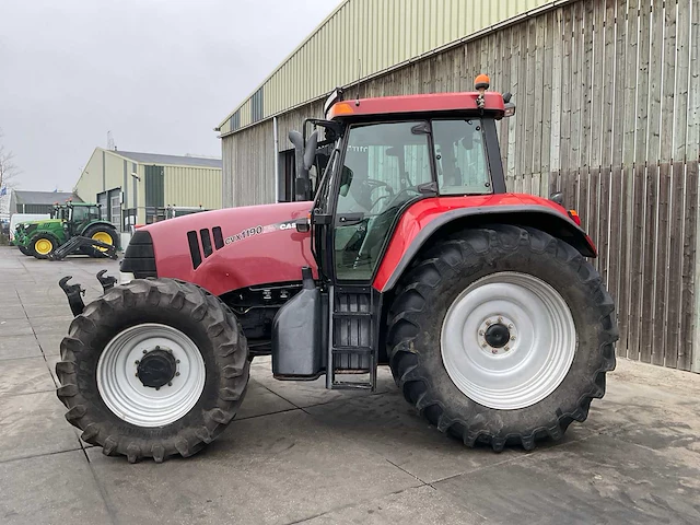 2004 case ih cvx 1190 vierwielaangedreven landbouwtractor - afbeelding 29 van  30