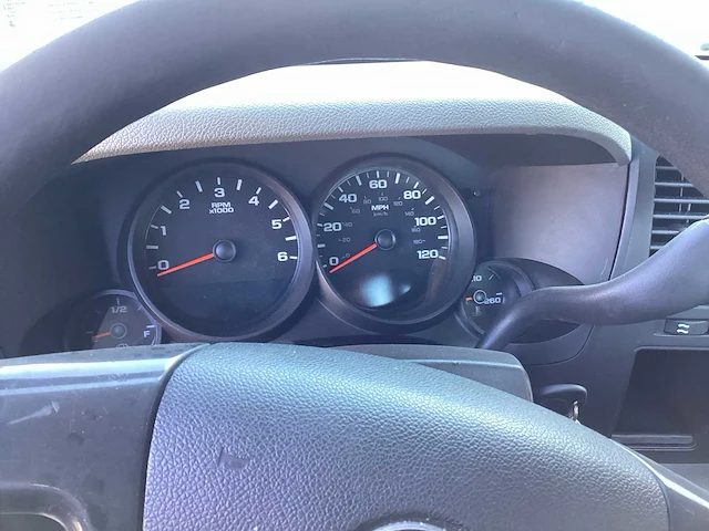 2004 chevrolet silverado pickup personenauto - afbeelding 11 van  16