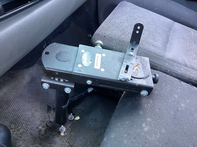 2004 chevrolet silverado pickup personenauto - afbeelding 14 van  16
