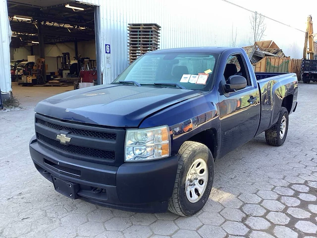 2004 chevrolet silverado pickup personenauto - afbeelding 1 van  16
