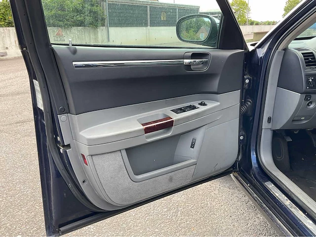 2004 chrysler 300c personenauto - afbeelding 7 van  38